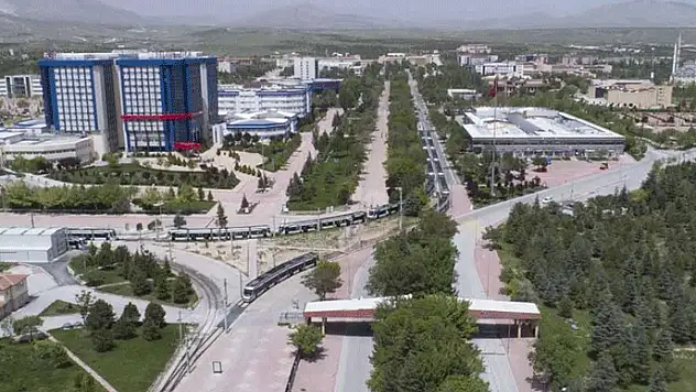 Selçuklu Üniversitesi'nde akademisyenlerin jüri ücreti davasında farklı kararlar