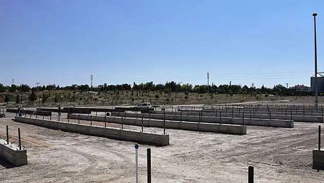 Selçuklu'ya yeni kurban satış yeri yapıyor