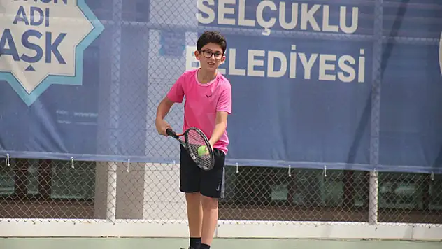 Selçuklu'da 12 Yaş Tenis Turnuvası