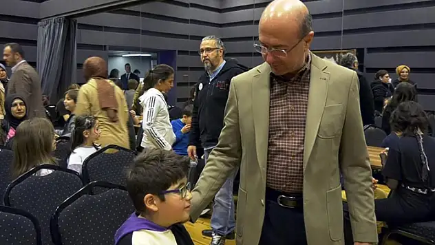 Selçuklu'da depremzede çocuklar ve aileleri için moral etkinliği
