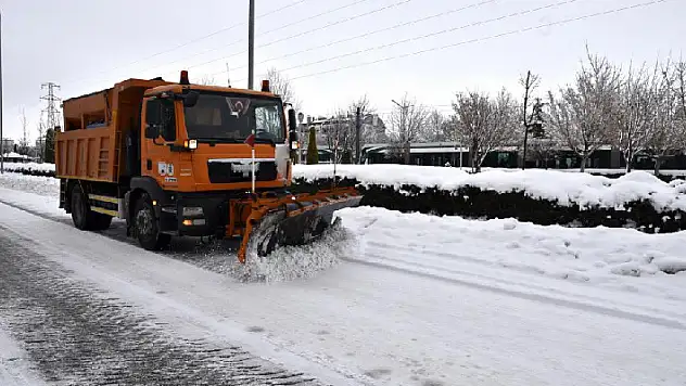 Selçuklu'da kar mesaisi yeniden başladı
