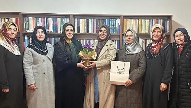 Selçuklu'da 'Mum Dibini Işıtır' projesi devam ediyor