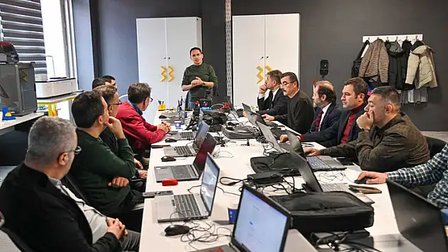 Selçuklu'da öğretmenlere yapay zeka destekli eğitim atağı