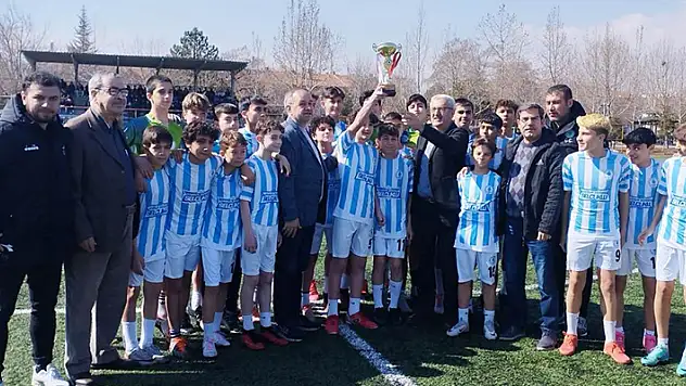 Selçuklu'dan çifte kupa
