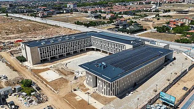 Selçuklu'ya kazandırılacak Türkiye'nin en modern ve kapsamlı Güzel Sanatlar Lisesi'nde sona yaklaşıldı