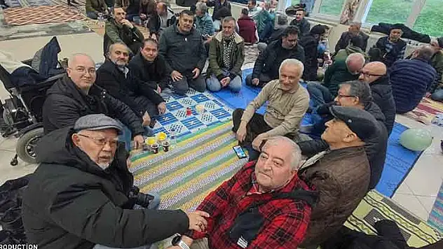 Selçukya şairleri Deliler ve Dahiler İftarı'na katıldı