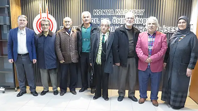 Selçukya şairleri, liseli öğrencilerle buluştu