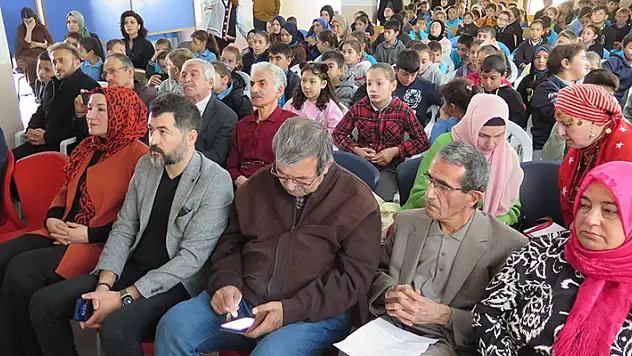 Selçukya şairleri okullarda