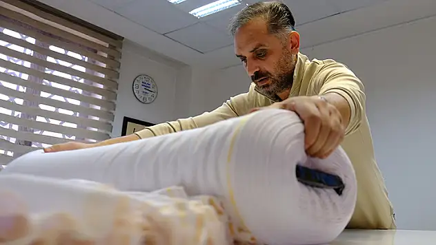 Semazen kıyafetinin dikim usulünden rahatsız oldu, kendi terzisini açtı