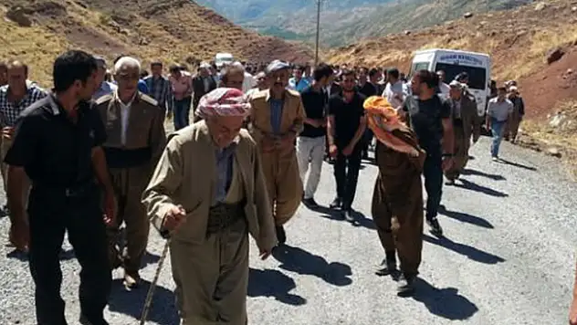 Şemdinli halkı teröre karşı yürüdü