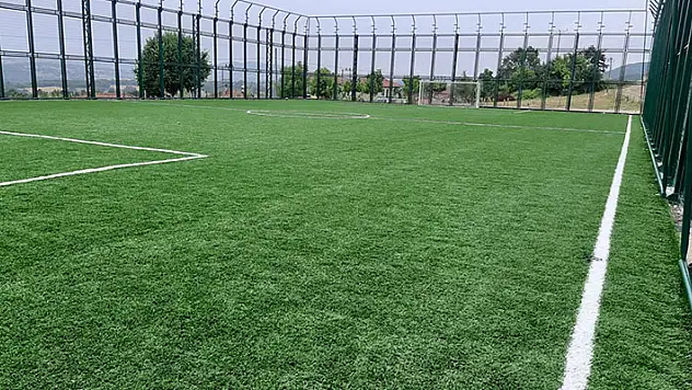 Sentetik çim yüzeyli futbol sahası yapım ve aydınlatma işleri yaptırılacak