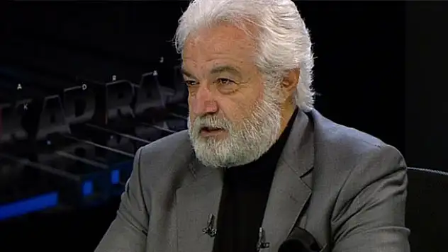 Serdar Gökhan: Okul yakanlar vatan hainleridir