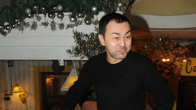Serdar Ortaç magazin muhabirlerinden özür diledi