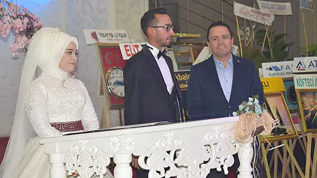Serdar ve Emine mutluluğa evet dedi