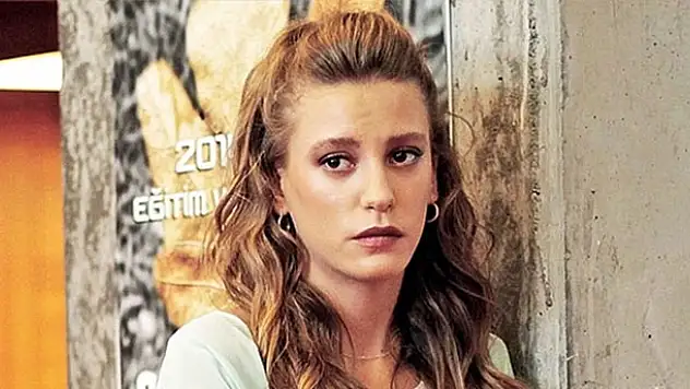 Serenay Sarıkaya'ya dava şoku!