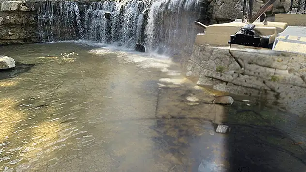 Serinlemek için girdiği parktaki suda hayatını kaybetti