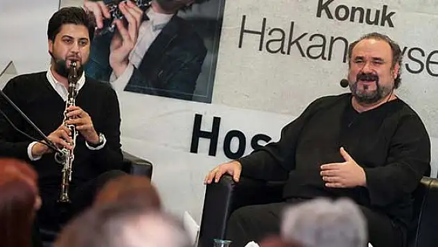 Serkan Çağrı nefesiyle, Hakan Aysev sesiyle büyüledi