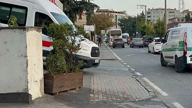 Servis minibüsünün çarptığı kız öğrenci hayatını kaybetti
