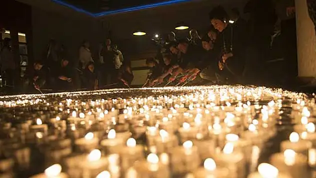 Sevgililer Gününde 'mumlu' rekor denemesi