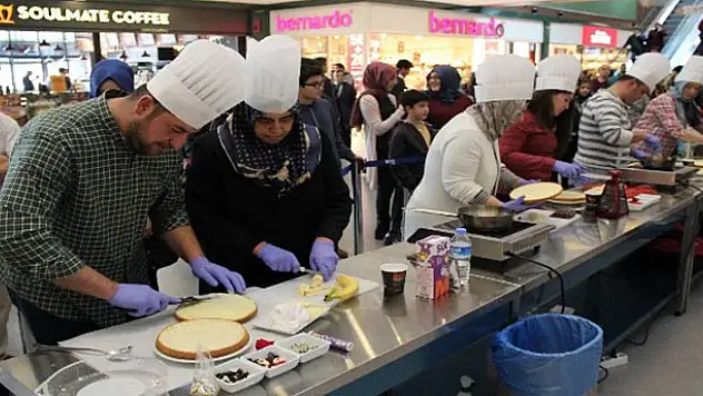 Sevgililer Gününde Sevgililer Tatlı Tatlı Yarıştı