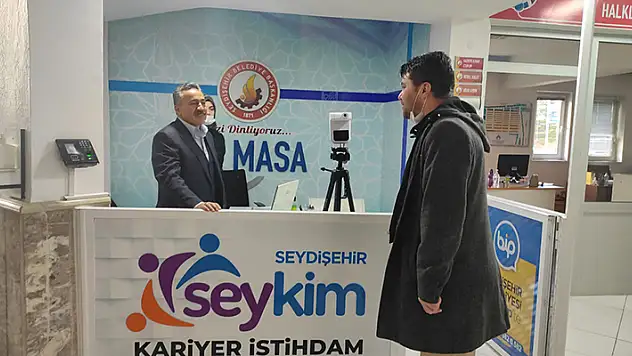 Seydişehir Belediye Başkanı Tutal, hemşehrilerini ak masada karşıladı
