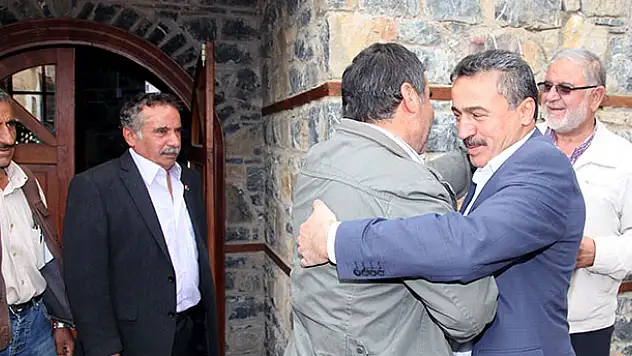 Seydişehir Belediye Başkanı Tutal, muhtarlarla bir araya geldi