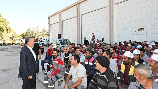 Seydişehir Belediye Başkanı Tutal, personelle bir araya geldi
