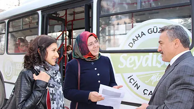 Seydişehir Belediyesi öğrencileri tiyatroya götürüyor
