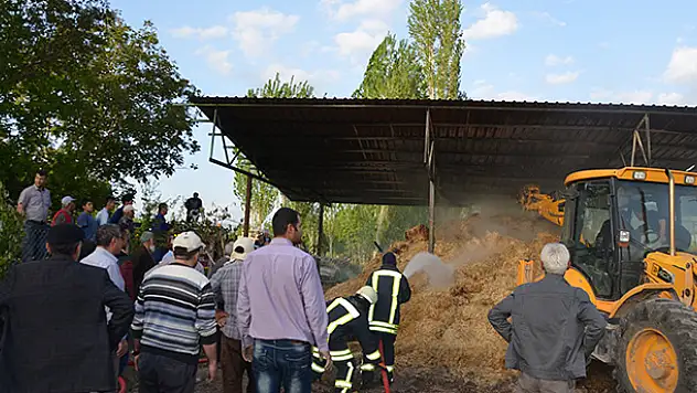 Seydişehir'de ahır yangını