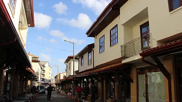 Seydişehir'de Arasta Çarşısı'nın 3 etap cephe giydirme çalışmaları başlıyor