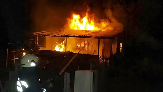 Seydişehir'de bağ evinde yangın