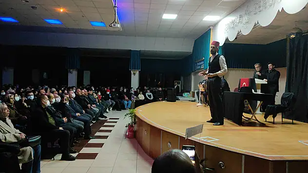Seydişehir'de 'Bizim Akif' oyunu sahnelendi
