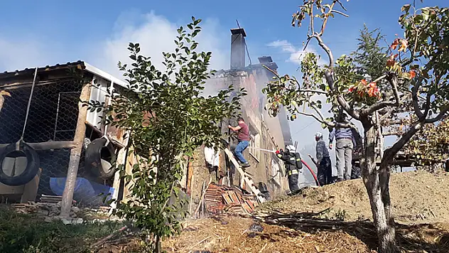 Seydişehir'de çıkan ev yangını söndürüldü
