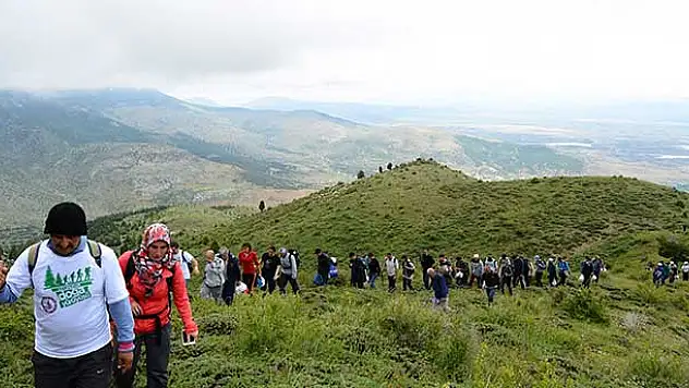 Seydişehir'de dağcılar doğa yürüyüşünde buluştu