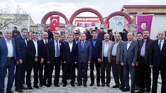 Seydişehir'de esnaflar yemekte bir araya geldi