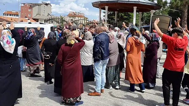 Seydişehir'de hac kafilesi kutsal topraklara dualarla uğurlandı
