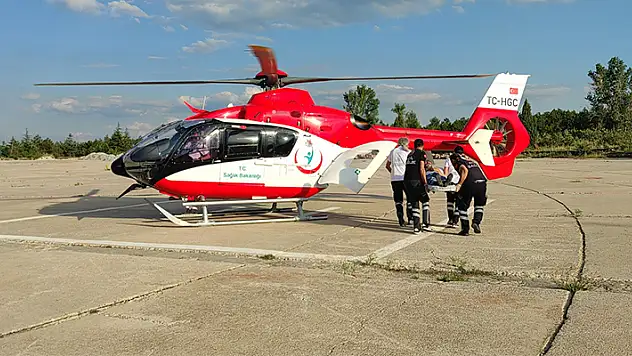 Seydişehir'de hava ambulansı felç geçiren hasta için havalandı
