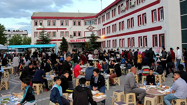 Seydişehir'de her gün 2 bin kişiye iftar
