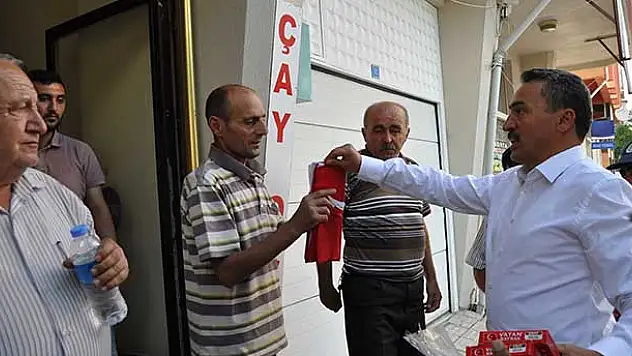 Seydişehir'de 'Her Yere Bayrak Teröre Lanet' Kampanyası