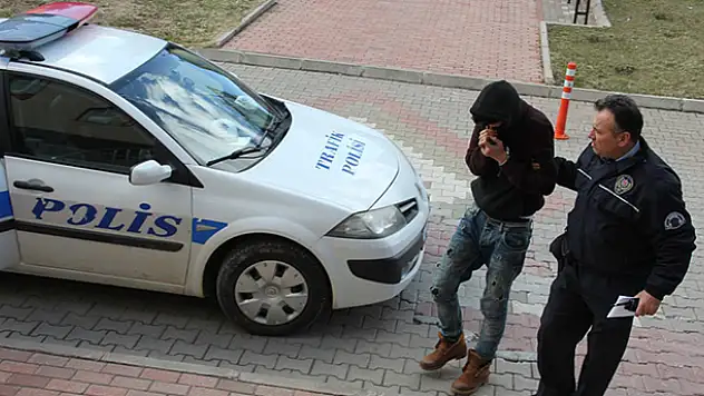 Seydişehir'de market hırsızları suçüstü yakalandı