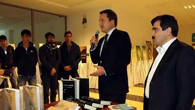 Seydişehir'de 'Mesnevi' sergisi açıldı