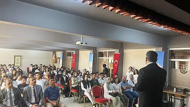 Seydişehir'de Müzeler Haftası etkinlikleri kapsamında söyleşi düzenlendi
