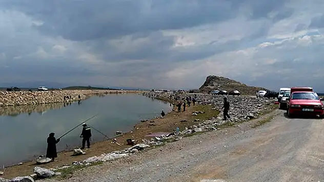 Seydişehir'de olta balıkçılığına ilgi arttı