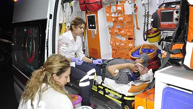 Seydişehir'de otomobil takla attı: 2 yaralı