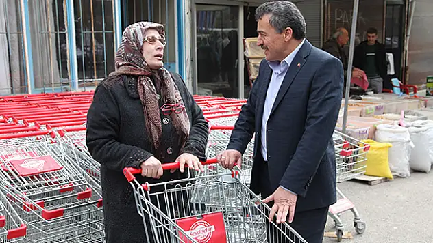 Seydişehir'de pazar arabası uygulaması başladı
