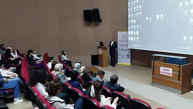 Seydişehir'de sağlık çalışanlarına eğitim verildi
