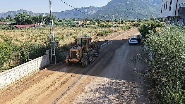 Seydişehir'de soğuk asfalt çalışması sürüyor