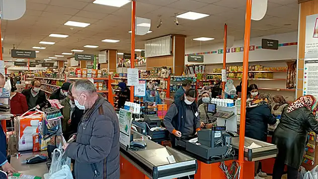 Seydişehir'de sokağa çıkma kısıtlamasını ihlal eden 13 kişiye ceza yazıldı