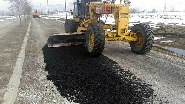 Seydişehir'de tahrip olan yollar onarılıyor