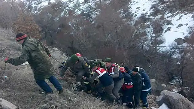 Seydişehir'de trafik kazası : 1 ölü, 2 yaralı